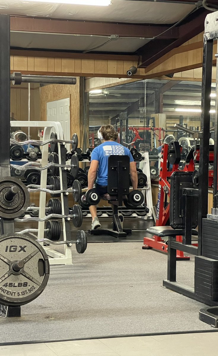 Ryansmall2026's tweet photo. Couple clips from this past sophomore season. Junior season loading…..🔋 @PeeDeeFootball @PDAIronEagles https://t.co/tydsSI6xxV