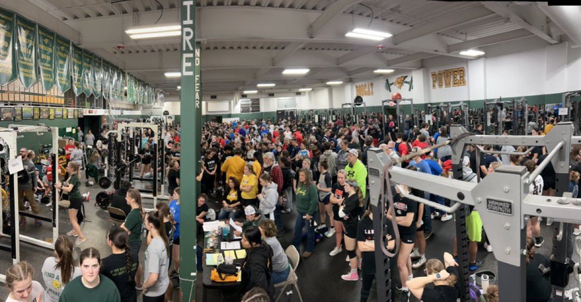 Olathe East Athletics (@oeastathletics) on Twitter photo At the Basehor-Linwood Powerlifting Meet with over 900 lifters the Hawks held their own in their weight classes. CJ Hartung joined the 1000 pound club placing 4th, Brinley Hutson was the bench press champ and Madi Barncord place 5th. <a href="/OlatheEastHawks/">Olathe East High School</a> At the Basehor-Linwood Powerlifting Meet with over 900 lifters the Hawks held their own in their weight classes. CJ Hartung joined the 1000 pound club placing 4th, Brinley Hutson was the bench press champ and Madi Barncord place 5th. <a href="/OlatheEastHawks/">Olathe East High School</a>