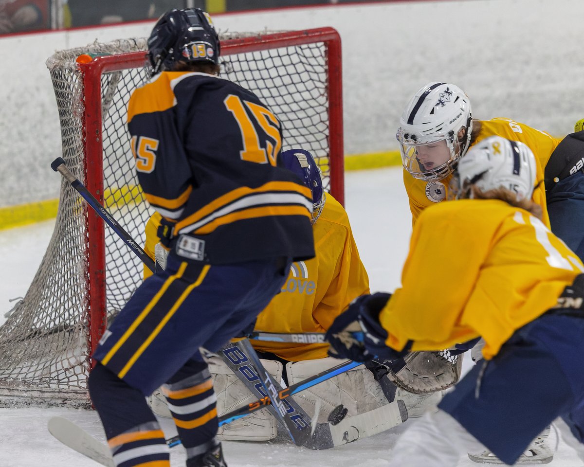 HOCKEY: Photo gallery from <a href="/HockeyGriffins/">M-1 Griffins Unified Varsity Hockey</a> vs. <a href="/chshockey_/">Clarkston Varsity Hockey</a> in OAA Red action >> bit.ly/3vSR5t3

<a href="/BerkleyAthletic/">Berkley Bears</a> <a href="/EaglesFHSsports/">FHS & FMS Athletics</a> <a href="/CTownAthletic/">Clarkston Athletics</a> <a href="/ROHSAthletics/">Royal Oak Athletics</a>