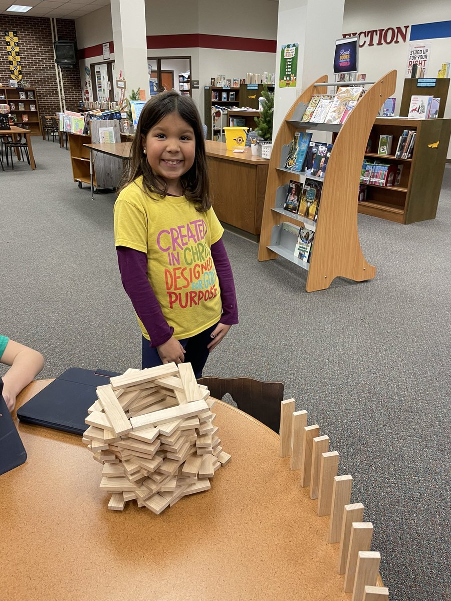 BenderLibrarian's tweet photo. Makerspace week being creative and exploring! https://t.co/g9DbkmCTmf