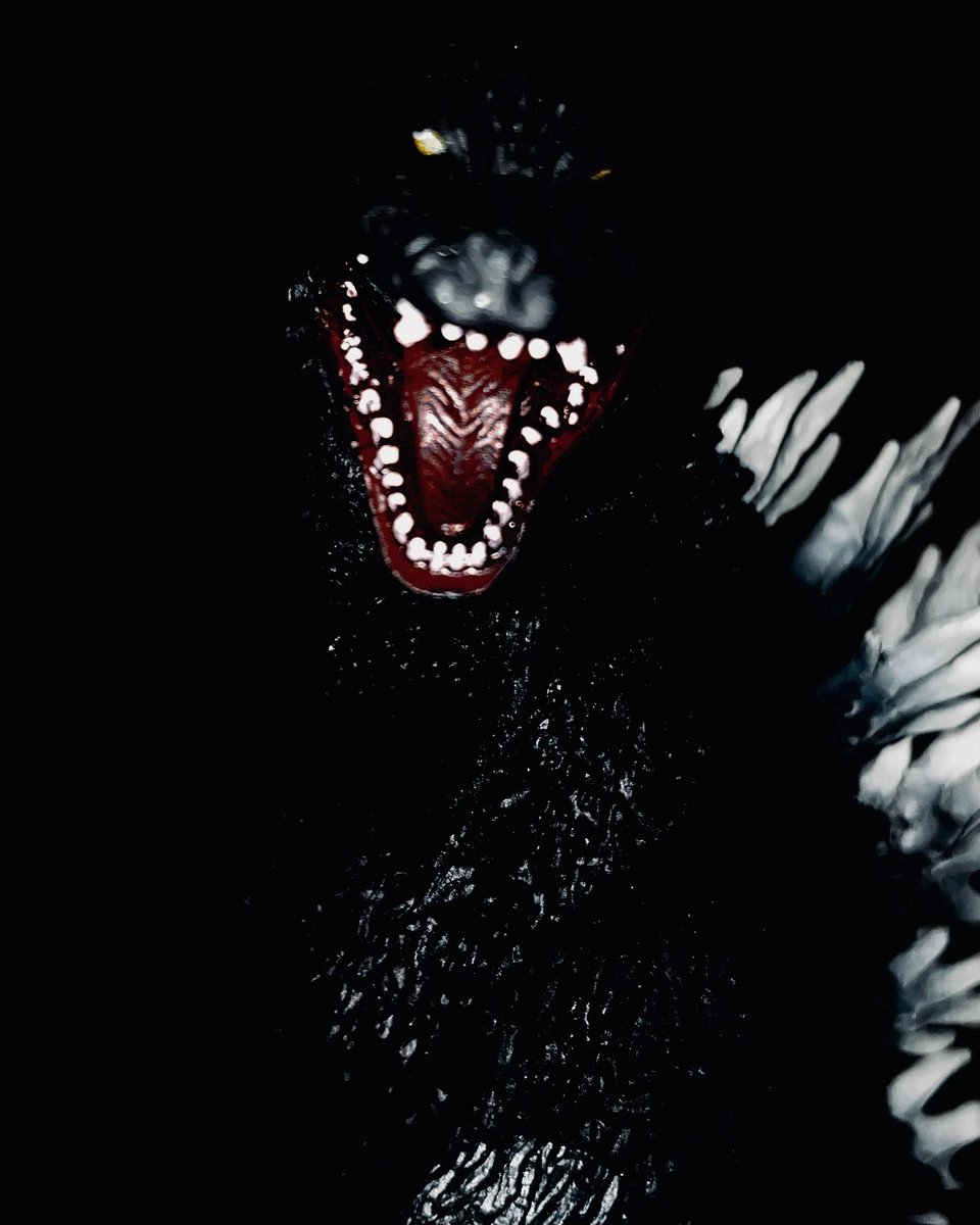 FiguresScary's tweet photo. My attempt to do GODZILLA ANALOGUE
#actionfigure #actionfigures #figurephotography #Godzilla #Godzillamovie #godzillaagainstmechagodzilla #kaiju #shmonsterarts #analogue #unknowingly #unkn0wingly #kauji #kaijumovie #analogue #analoguegodzilla https://t.co/AgXVDiMbrC