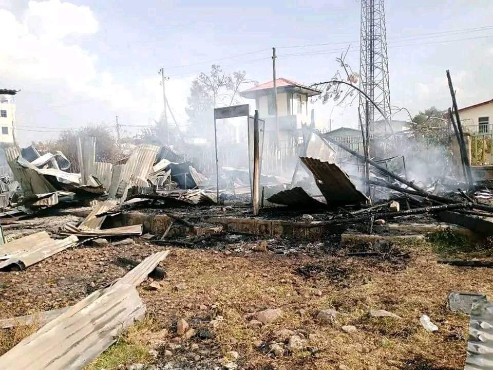 TheDejazmach's tweet photo. [Update Jan. 27/24] Tesfaye Woldesilassie: Today at around 2:30 pm, regime forces destroyed (burned down) various offices📸 in the compound of the mayoral administration in #Bichena town of East Gojjam zone (Amhara region, Ethiopia).

#WarOnAmhara https://t.co/RI0z327rsO