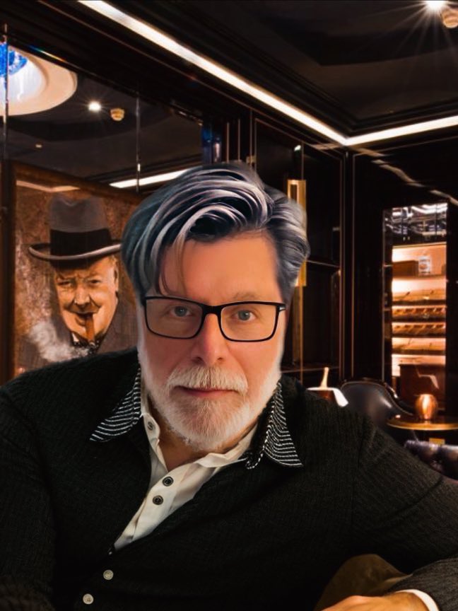 ClassicRoy's tweet photo. #cigar #TimeToSmoke #Stogielife #Cubans #CigarLounge #CutAndLight #Churchill #Robusto #OpusX #Follo4Follo https://t.co/LEACSCLrKx