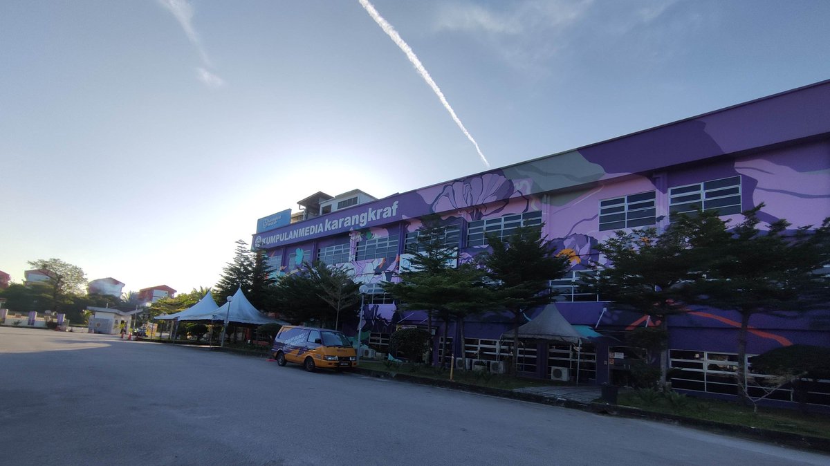 miraishak_'s tweet image. #KLit