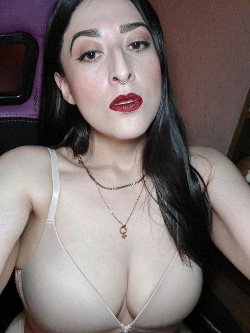 Nud3. ✨ https://t.co/oEE5dYISUs