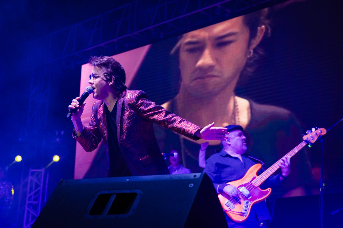 MobilSLP's tweet photo. Muchas gracias #GilbertoGless por hacer gala de tu gran talento para interpretar artistas memorables, tu presentación nos llenó de emoción, canto y risas durante nuestro evento para colaboradores y Agentes de Servico Mobil.  

#EligeElMovimiento #EquipoEnMovimiento2024 https://t.co/fm0G3rlRzi