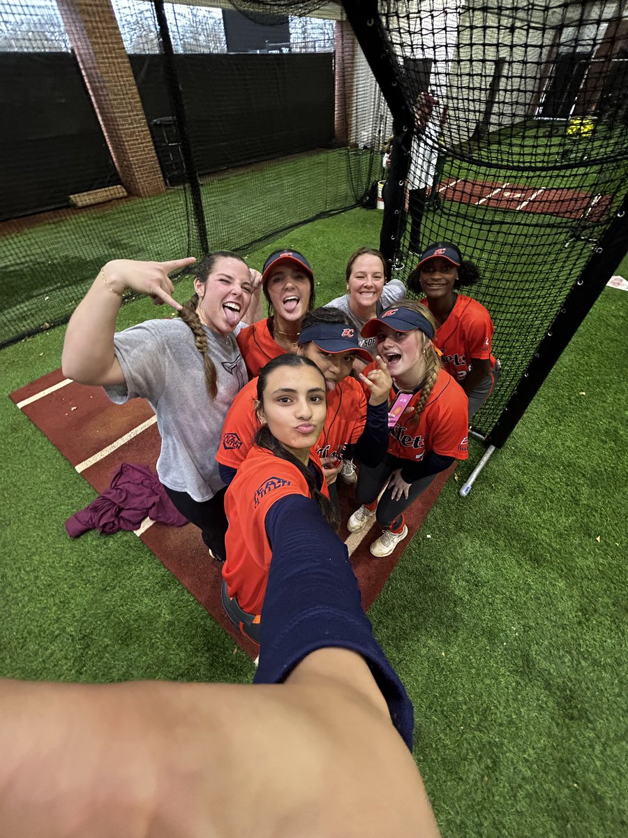 Ava Norsworthy 2027 (@avanorsworthy25) on Twitter photo A little rain didn’t stop me from having an amazing time at <a href="/TroyTrojansSB/">Troy Softball</a> camp. So so grateful to <a href="/e_newellcoach/">Eric Newell</a> <a href="/AnnaShelnutt/">Anna Shelnutt</a> <a href="/NateTompkins/">Coach Nate</a> <a href="/CamdenDecker/">Camden Decker</a> for the instruction and feedback.
<a href="/DeytonKen/">Ken Deyton</a> <a href="/EC05Bilz/">EC Bullets Schnute/Bilz 16u</a> <a href="/Ground_Up_Bsb/">Julius Gaines</a> <a href="/SRCSATHLETICS/">Strong Rock Athletics</a> <a href="/hittingcoachJ/">Jimmy Mullis</a> #e3 A little rain didn’t stop me from having an amazing time at <a href="/TroyTrojansSB/">Troy Softball</a> camp. So so grateful to <a href="/e_newellcoach/">Eric Newell</a> <a href="/AnnaShelnutt/">Anna Shelnutt</a> <a href="/NateTompkins/">Coach Nate</a> <a href="/CamdenDecker/">Camden Decker</a> for the instruction and feedback.
<a href="/DeytonKen/">Ken Deyton</a> <a href="/EC05Bilz/">EC Bullets Schnute/Bilz 16u</a> <a href="/Ground_Up_Bsb/">Julius Gaines</a> <a href="/SRCSATHLETICS/">Strong Rock Athletics</a> <a href="/hittingcoachJ/">Jimmy Mullis</a> #e3