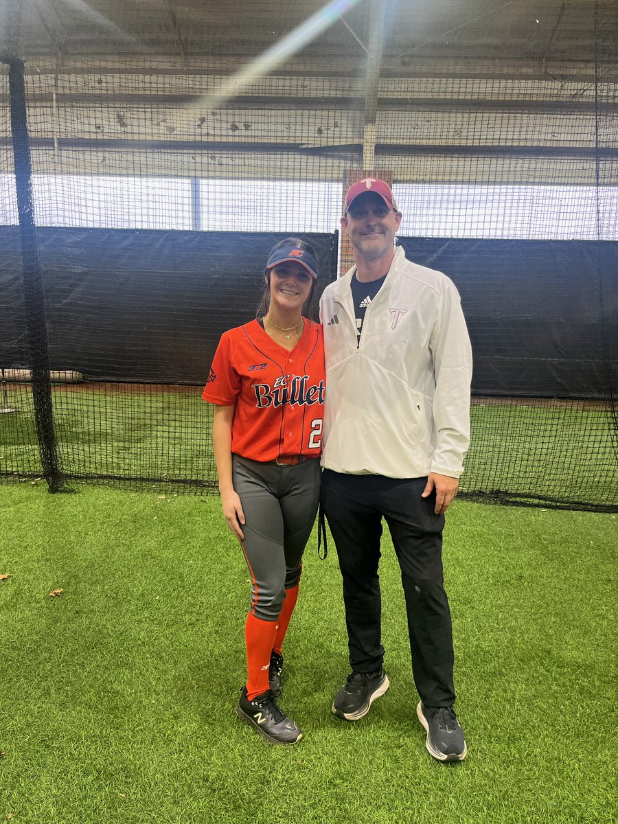 AvaNorsworthy25's tweet photo. A little rain didn’t stop me from having an amazing time at @TroyTrojansSB camp.  So so grateful to @e_newellcoach @AnnaShelnutt @NateTompkins @CamdenDecker for the instruction and feedback.
@DeytonKen @EC05Bilz @Ground_Up_Bsb @SRCSATHLETICS @hittingcoachJ #e3 https://t.co/aNnkTkn35P