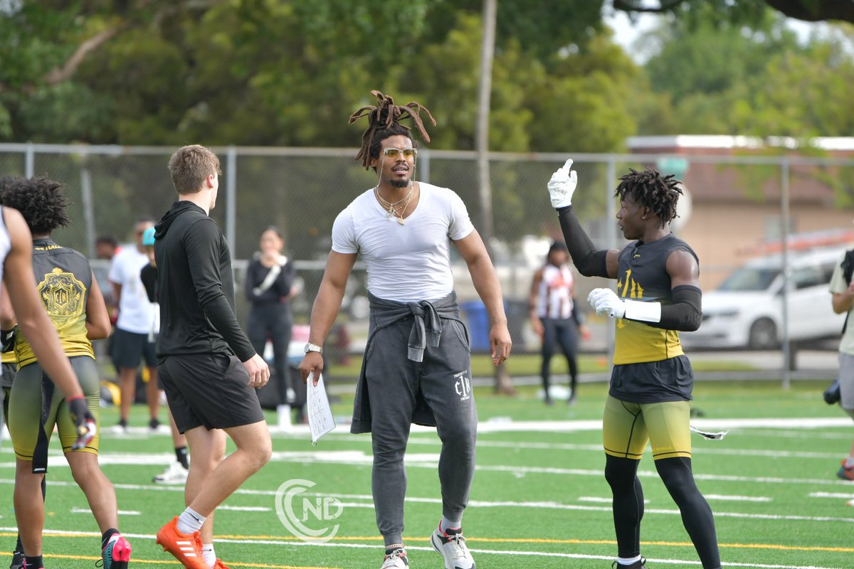 NjoiDesigns's tweet photo. Battle of Miami 7v7 @chop_ortega https://t.co/xNQfpLnhU3