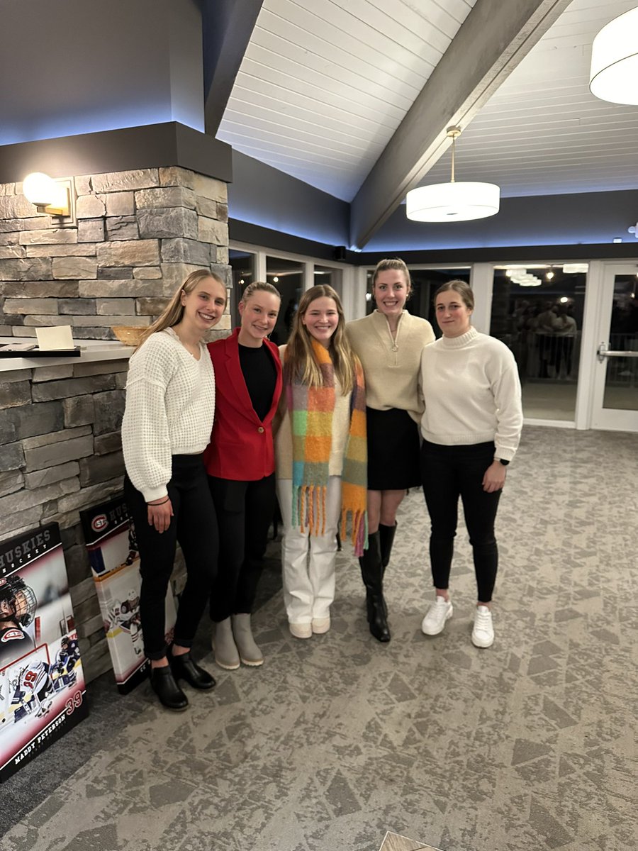 St. Cloud State Women’s Hockey tweet media