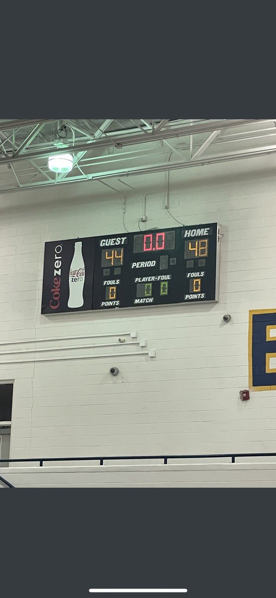 Holla_at_Ayala's tweet image. Even in the pouring rain we still had a sold out crowd for today’s Dutchtown HS Vs Eagle’s Landing HS  basketball double header - and it was intense! #EagleStrong #TheLanding 🦅🦅🦅@DrKeshaJones1 @KindraTukes @RWilliams_EDS @MrArnoldtheGol1