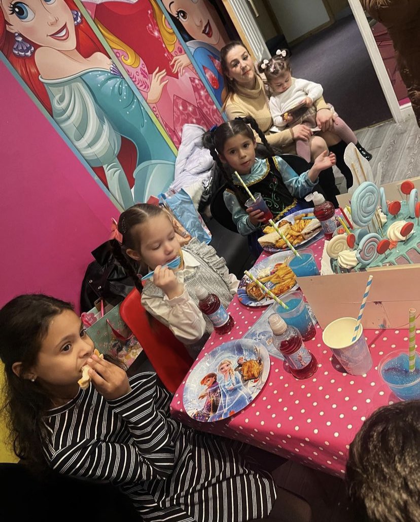 safaa_malik's tweet photo. Bella’s 4th birthday https://t.co/Wj61nWGM2D