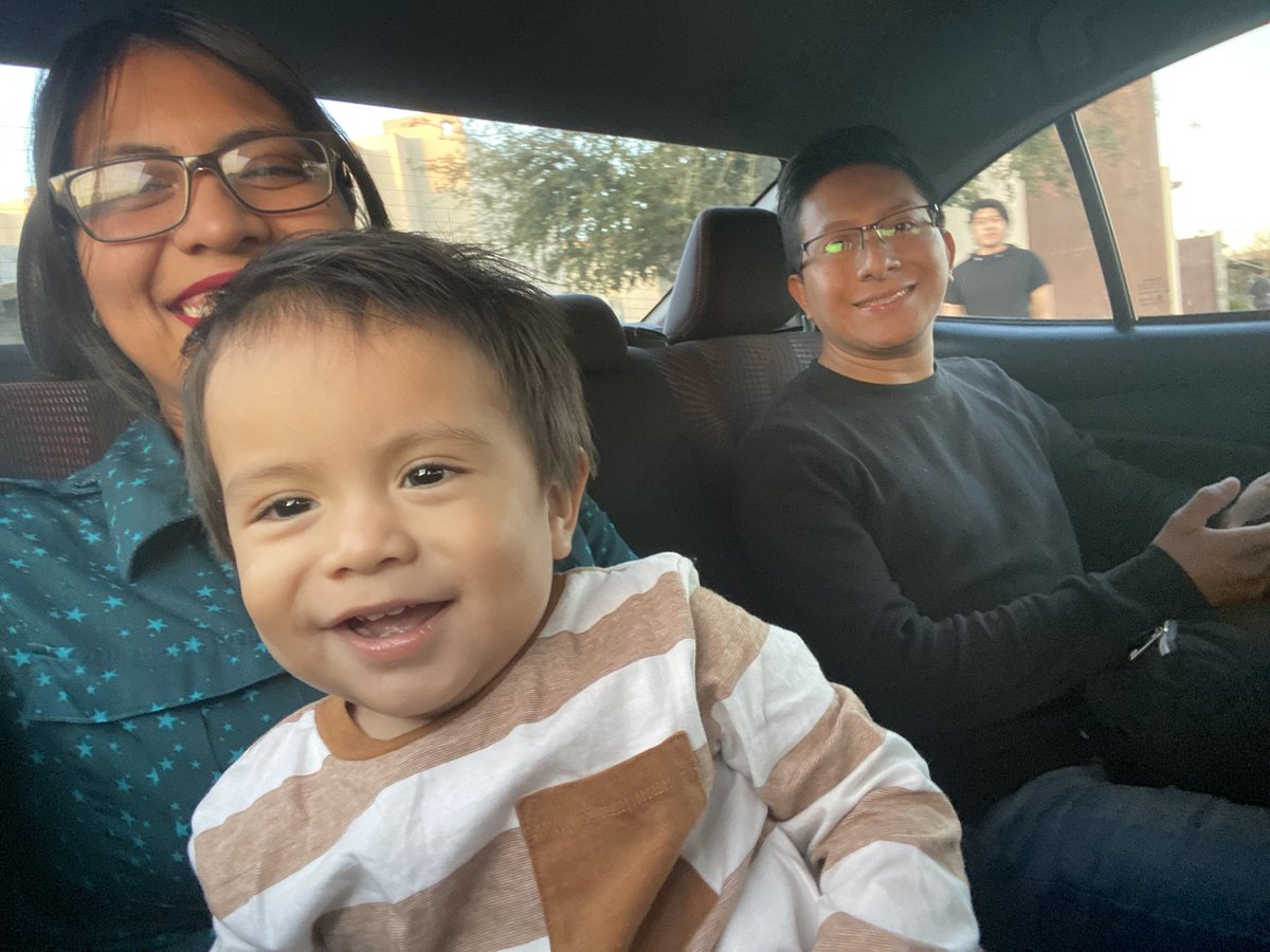 YaminMtzRios's tweet photo. A comers con los mejores 🥰 #Sabado #HSMM https://t.co/P33UYIL4w7