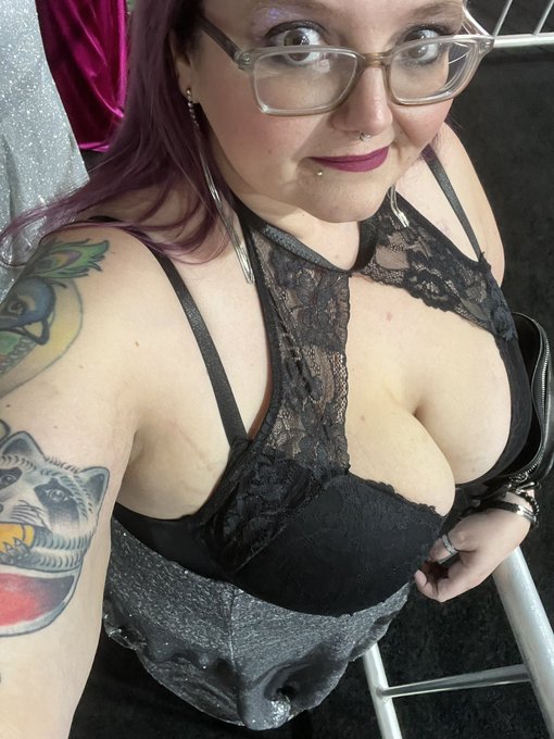 My 2024 plan - making lingerie outerwear https://t.co/O430irXnF4<a href="/tag/realloyalfans"class="tags"><span>#realloyalfans</span></a>