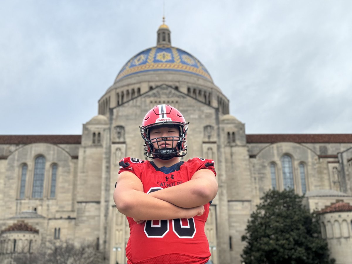 Had a great time at @CatholicU_FB today! Thanks to @CoachJRut for inviting me, loved spending time with the players and seeing campus! @WoodsonFB