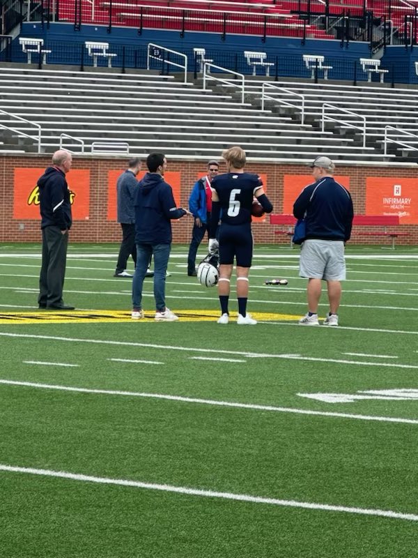 I had an awesome experience at South today! Thank you to all the coaches for the hospitality and time. Can’t wait to be back down🇷🇺🤘