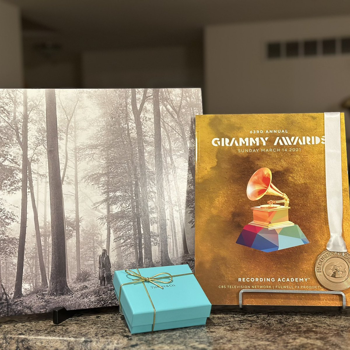 Tonight we’re playing the 63rd Album of the Year GRAMMY winner: “Folklore” by Taylor Swift, awarded March 14, 2021 in the thick of the pandemic. Most awards were announced via Zoom and Archeophone was up for 3. So we dressed up, Zoomed in, then went out for a burger after losing.