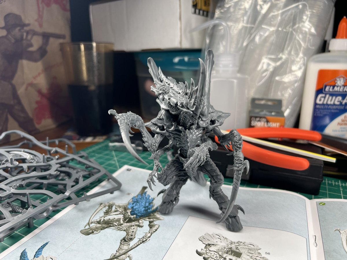 Azogthemad's tweet photo. Tyranid Norn Emissary. https://t.co/3ewh8E3o4j