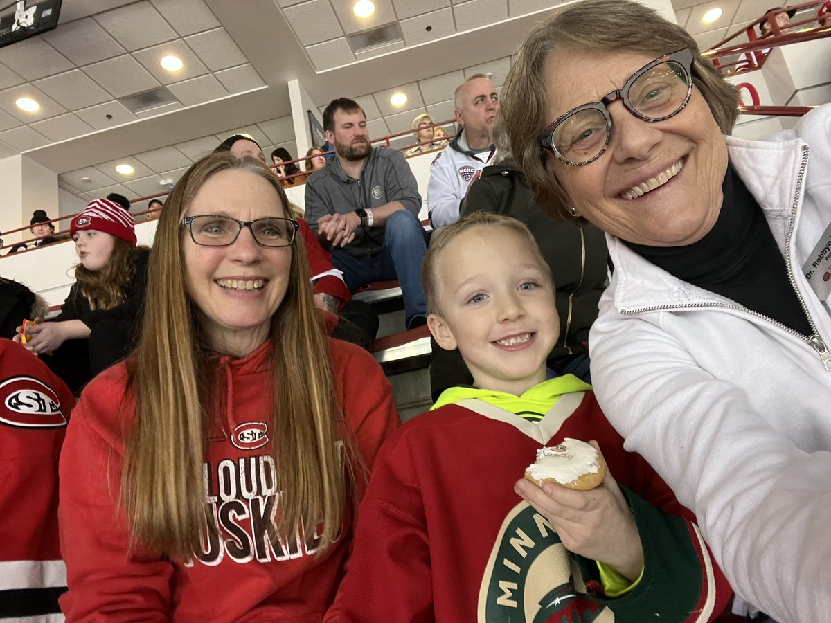 Dr. Robbyn R Wacker (@drrobbynwacker) on Twitter photo Welcoming Minnesota HS counselors and family members (a future Husky!) to the <a href="/SCSUHuskies_MH/">St. Cloud State Men's Hockey</a> game tonight! Welcoming Minnesota HS counselors and family members (a future Husky!) to the <a href="/SCSUHuskies_MH/">St. Cloud State Men's Hockey</a> game tonight!