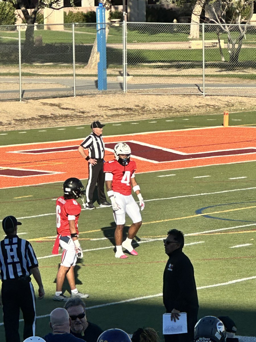 It's an awesome sight to see two of your 2024 seniors representing our state against California.

 <a href="/VGHSFootball/">Vista Grande Football</a> Players <a href="/darnell_castro1/">Darnell Castro</a> and <a href="/Darius_444/">Darius Brown</a> balling out at the Offertunity Bowl.

God is GOOD ALL THE TIME ⏰ 🔥🔥🔥🔥🔥🔥🔥🔥

<a href="/azc_obert/">Richard Obert</a> <a href="/SOAZFootball/">Southern Arizona Football</a> <a href="/PinalSports/">PinalCentral Sports</a>