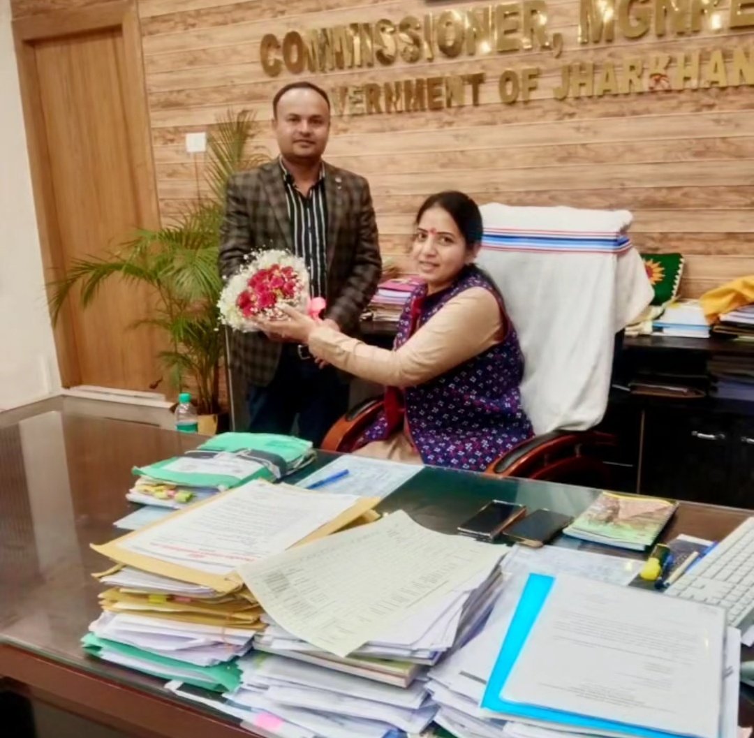 Happy birthday 🥳🎂🎈💐🤗 to you <a href="/RSB_85/">Rajeshwari B 🇮🇳</a> ma'am 🤗
Stay healthy and happy
Regards 🙏
<a href="/srb_281/">Suraj B 🇮🇳</a>