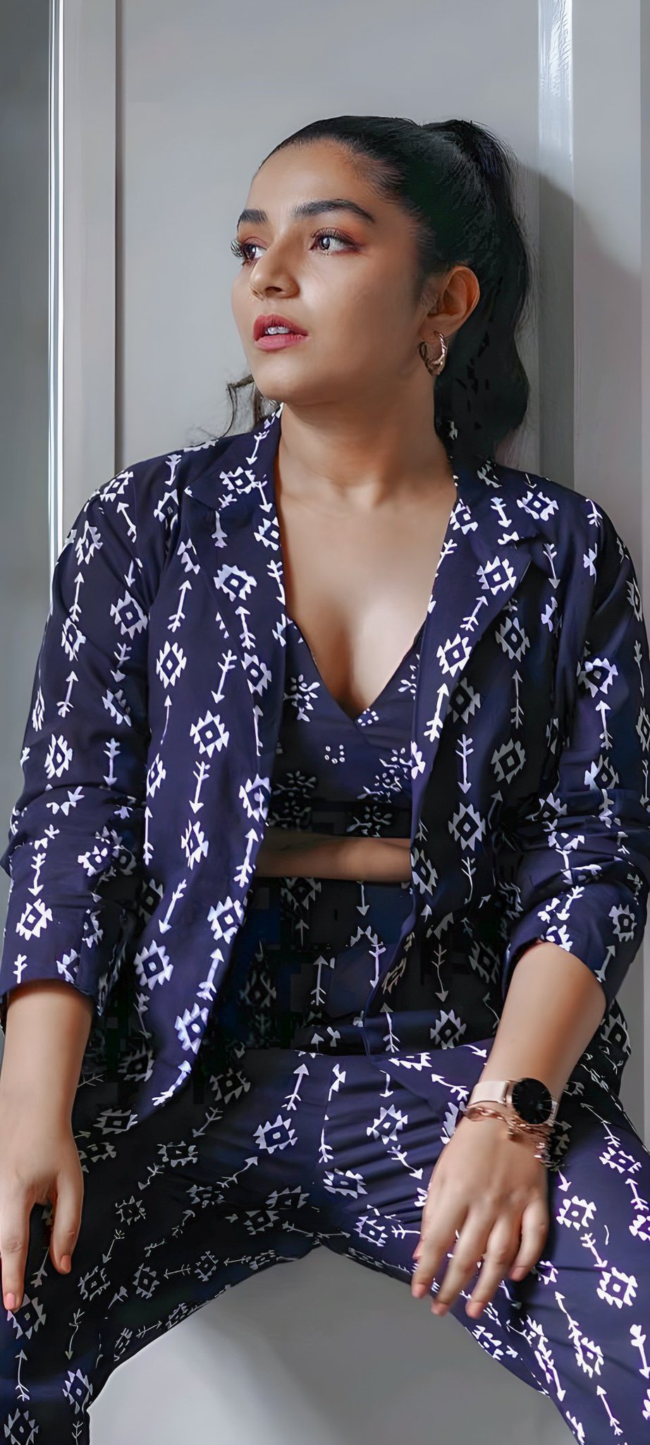 GE5YYodaEAAlNxT?format=jpg&name=large