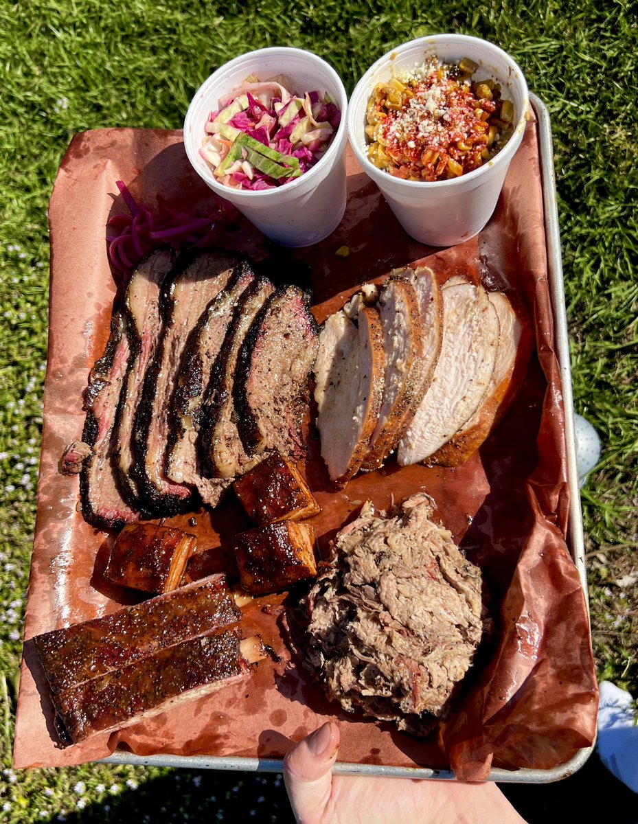 Blake8Barnett's tweet photo. Saturday platter from the new smoker! Which bite you going for first? https://t.co/31asikoVOV