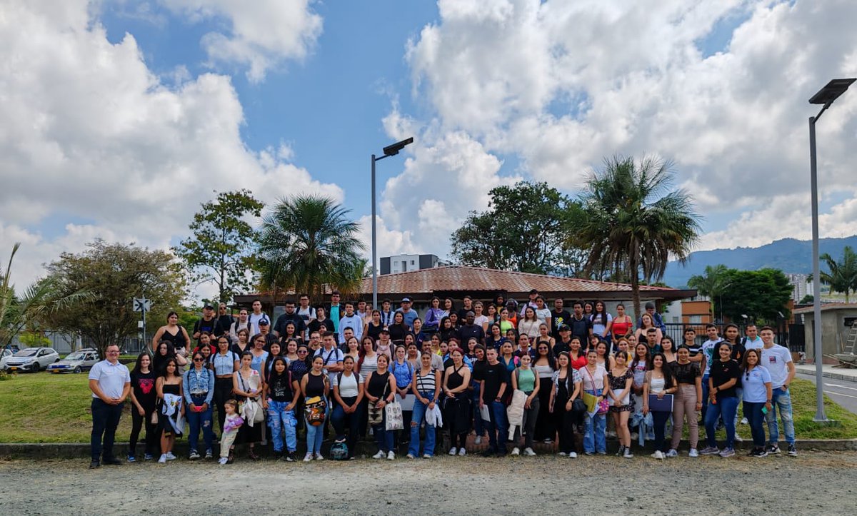 IngYulian's tweet photo. #InducciónUNADista🎉El Centro de Innovación y Productividad CIP Dosquebradas de @UniversidadUNAD, brinda la mejor de las bienvenidas a nuestros +580🌟 #Estudiantes que construirán en de la mano de #MásUNADMásEquidad, su sueño de ser un #Profesional. Somos #CIPBio, @JaimeLeal_🕊 https://t.co/iAKKpVFLpj