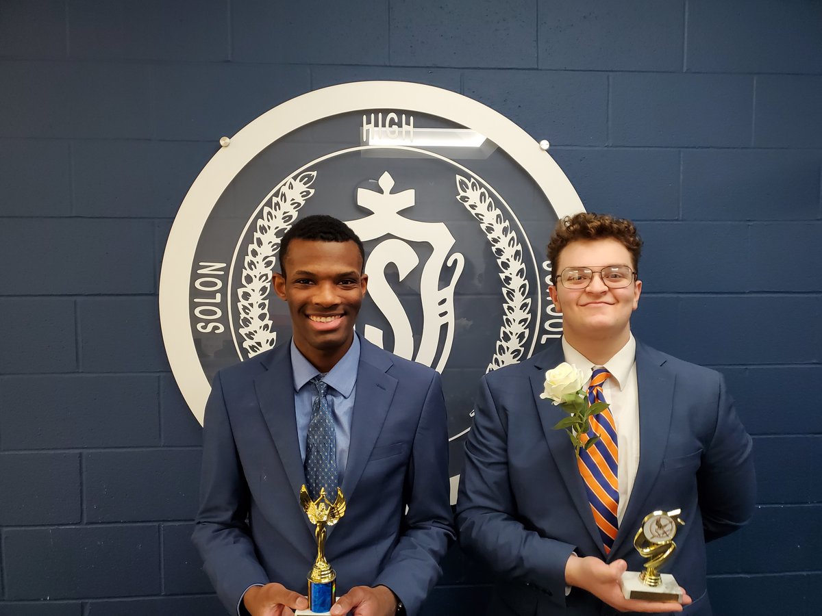 BereaMidpark4n6's tweet photo. These two senior Congressional Debaters wrapped up the regular season with their strongest performances & best finishes yet! Keep it going, boys! #BringonthePostseason #GetBetterEachWeek #HardWorkPaysDividends #CLEspeaks #OHspeaks https://t.co/BgaoUD9KXn