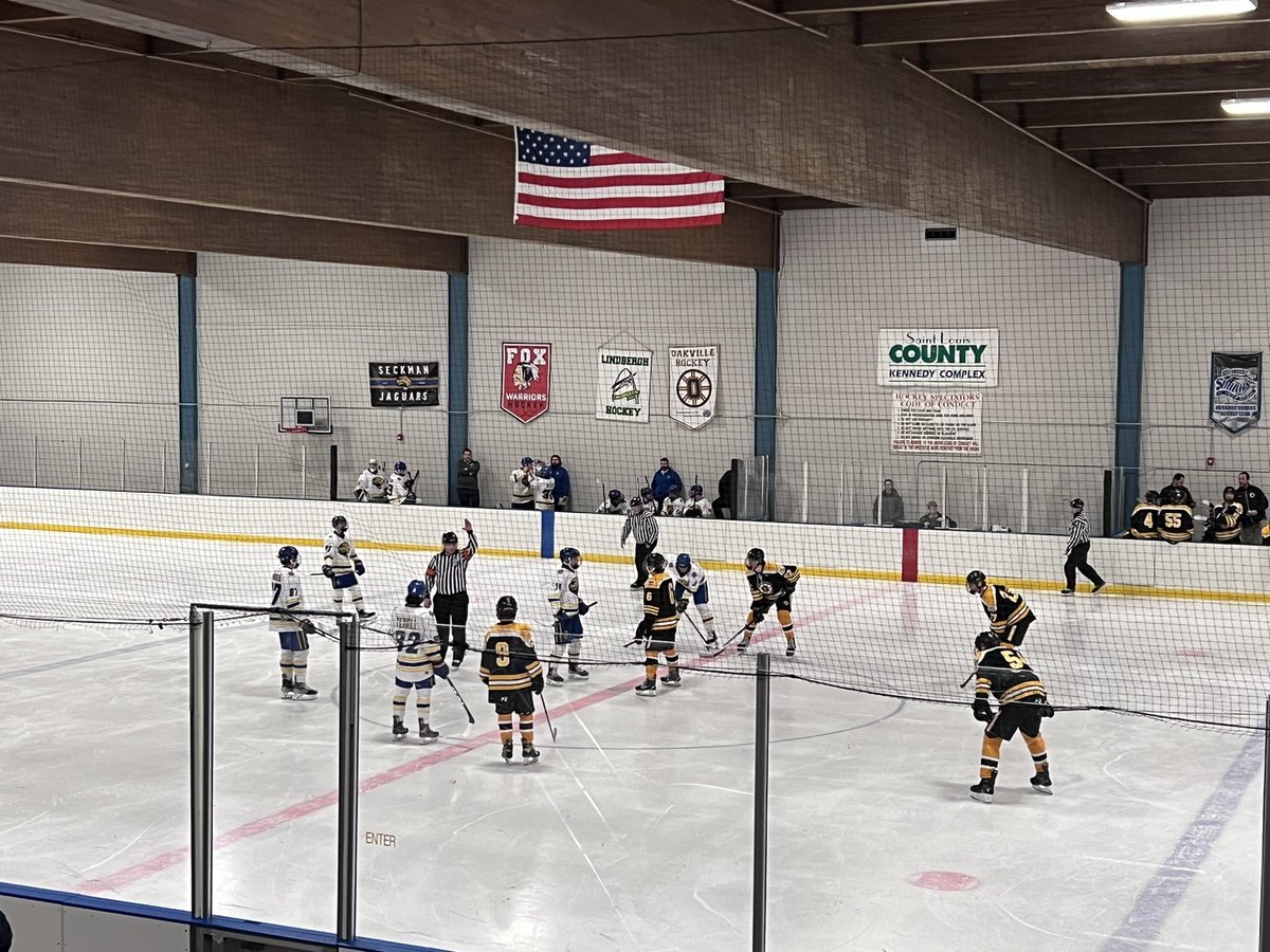 Time for puck drop, let’s go Oakville!