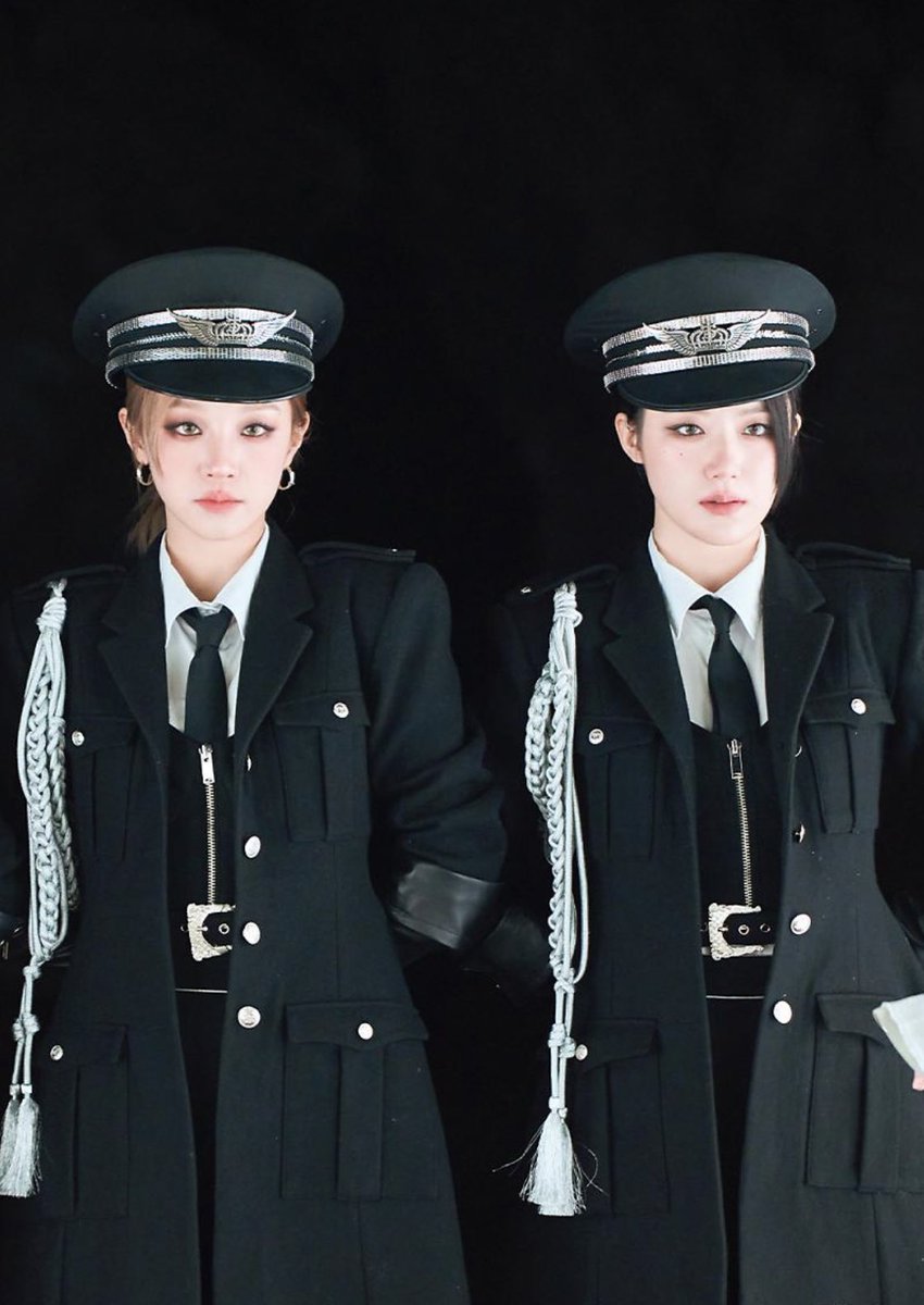 yuqi and shuhua of (g)i-dle