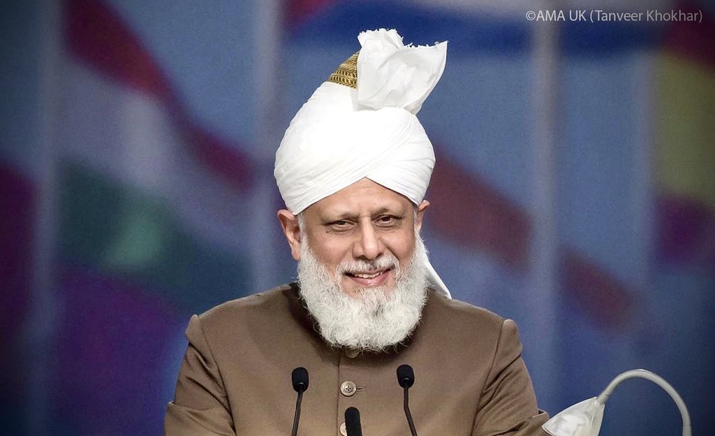 ahmedruqsar's tweet image. &quot;#Tolerance and mutual #Respect are the cornerstones through which we can build a peaceful
and #harmonious #society.” Hazrat Mirza Masroor Ahmad (atba) #AhmadiyyaKhilafat
#IslamAhmadiyyat