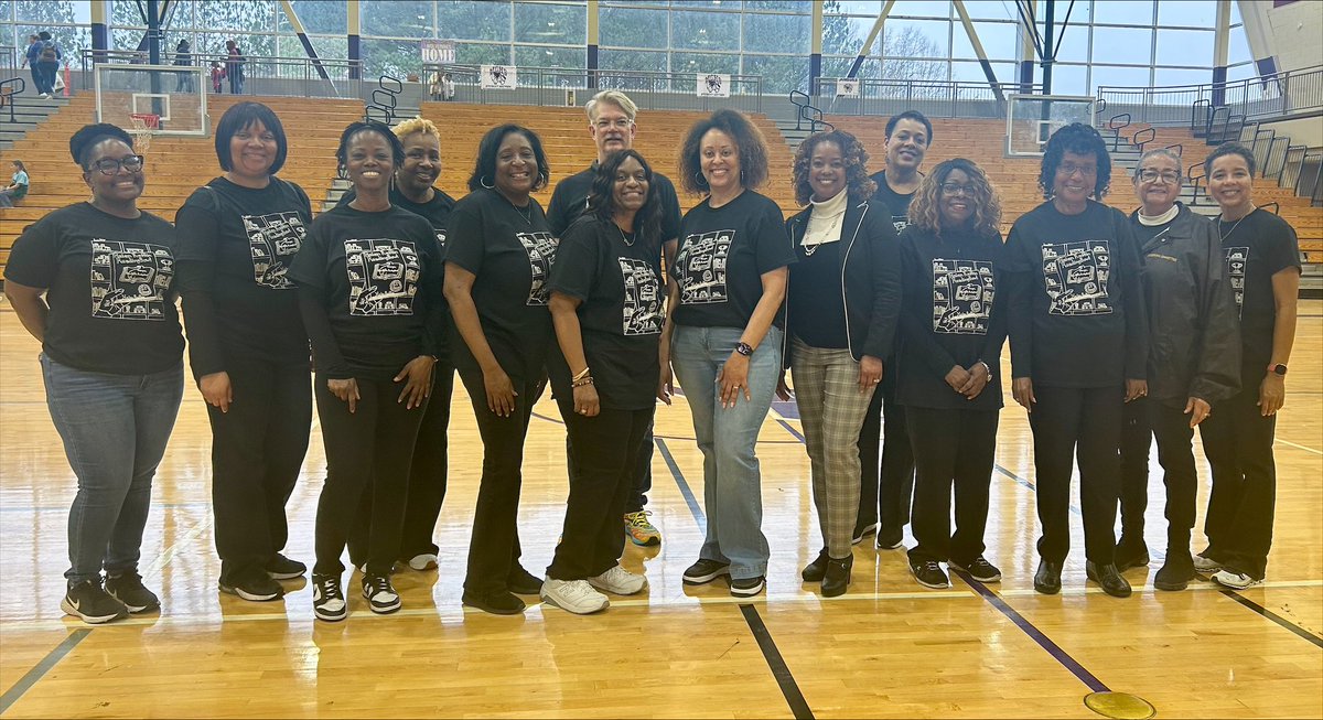 Today, we celebrated DeKalb’s 25th Annual HRRB competition with over 60 teams participating. We appreciate our district leaders and Mrs. Ruffin’s son for participating in the opening ceremony. For additional pictures, visit DCSD’s social media accounts. <a href="/DeKalbSchools/">DeKalb Schools, GA</a> <a href="/GAHRRB/">Georgia Helen Ruffin Reading Bowl</a>