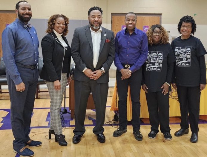 DCSDEdMedia's tweet photo. Today, we celebrated DeKalb’s 25th Annual HRRB competition with over 60 teams participating. We appreciate our district leaders and Mrs. Ruffin’s son for participating in the opening ceremony. For additional pictures, visit DCSD’s social media accounts. @DeKalbSchools @GAHRRB https://t.co/ZHqEPVVI5P