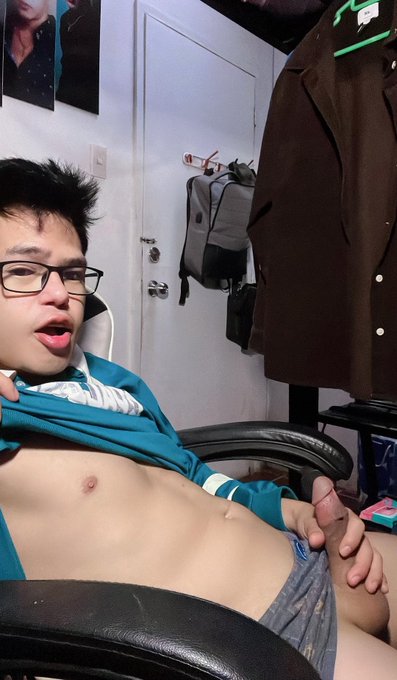 My mood every morning💦 https://t.co/idc7o2nzrD<a href="/tag/twinkforhire"class="tags"><span>#twinkforhire</span></a>