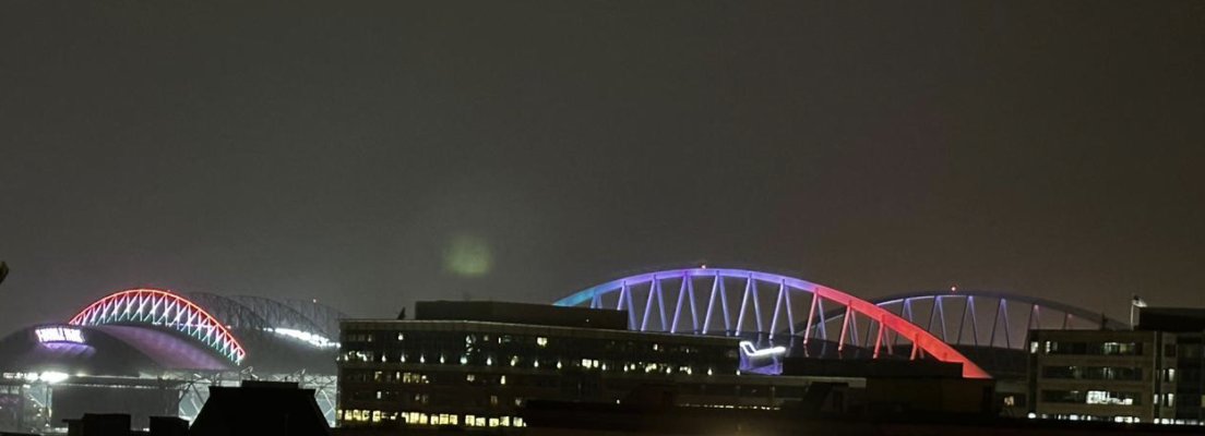Seattle lights up in tricolour!

Most iconic locations in Seattle celebrated India's 75th Republic Day and welcomed the opening of its new Consulate.

Thank You "Visit Seattle" for making this a memorable first!

#75thRepublicDay2024 #IndiainSeattle