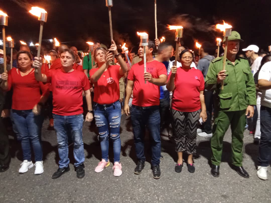 #MartíVive , nos enseñó su ardiente Patriotismo, su amor apasionado a la Libertad, la Dignidad y el Decoro del Hombre. #MatancerosEnVictoria #UJCMatanzas #MarchaDeLasAntorchas #EstaEsLaRevolución