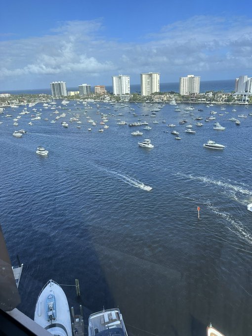 First time in Boca Raton. Big fan 10/10 https://t.co/4pvz4oK1KE