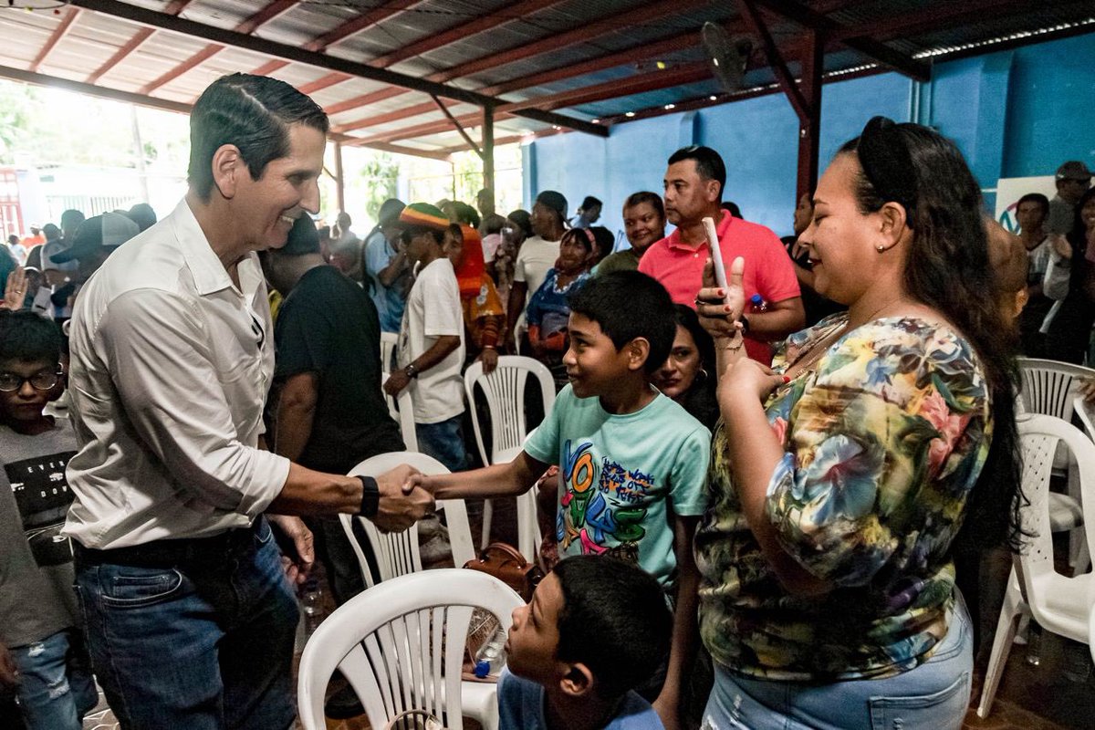 En Arraiján, Panamá Oeste, la potabilizadora sigue sin terminarse, hacen falta escuelas y se debe terminar de construir la línea 3 del Metro.

En #CambioDemocrático vamos a poner fin a estos problema que afectan a tantas familias. ¡Lo bueno viene para esta provincia!