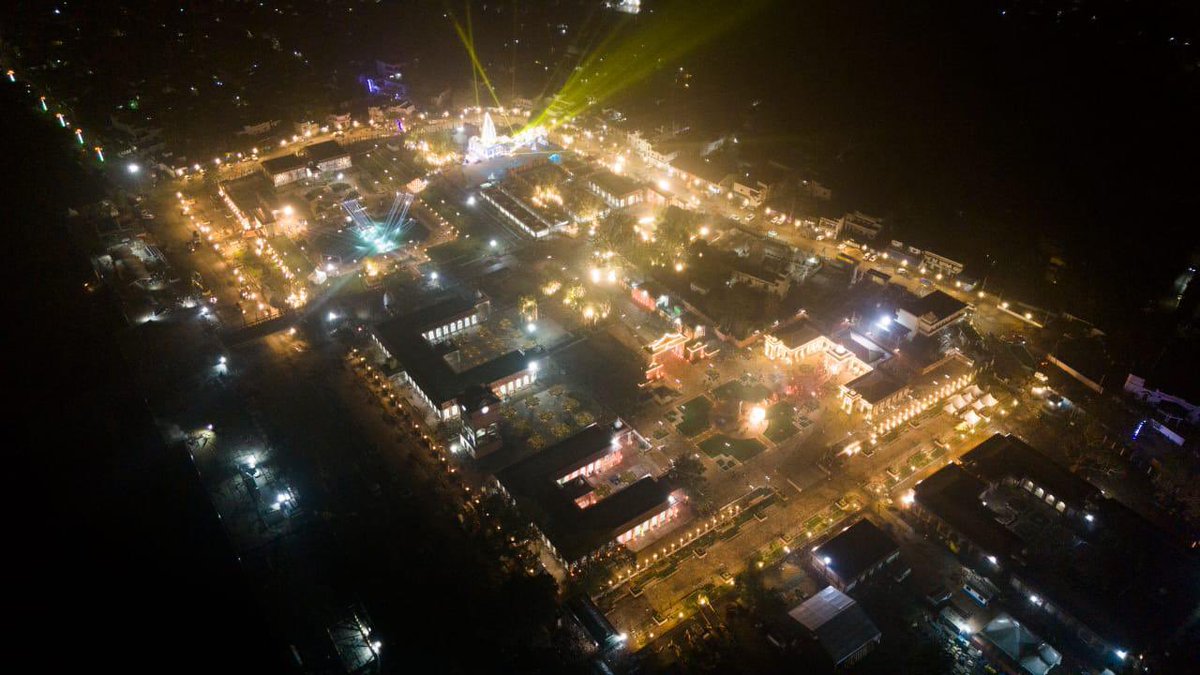 Jai Maa Samalei!

She breathes beauty through every corner of this beautiful precinct! Thanks to an amazing team which made this project possible #SAMALEIProject