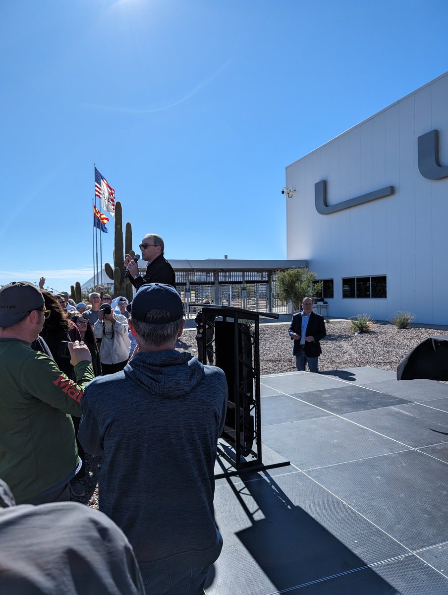 Had a blast at the <a href="/LucidMotors/">Lucid Motors</a> Owners Meetup and a tour of  the Phase 2 expansion at AMP-1 that just opened this week.  No pictures allowed inside, but the factory is out of this world and Gravity SVU is 👀👀 #Lucid #LucidOwnersClub