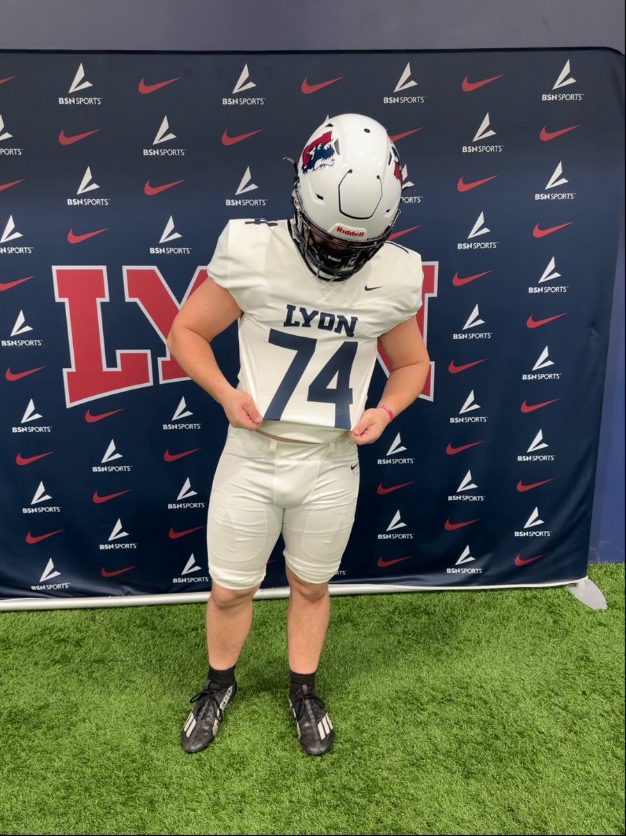 Thank you @_Lyon_Football for having me out. Got to experience what it’s like to be apart of the Lyon family. @CoachLawhorn @LyonHBC @wheeler_gerard @CoachJBlank @BAStrength