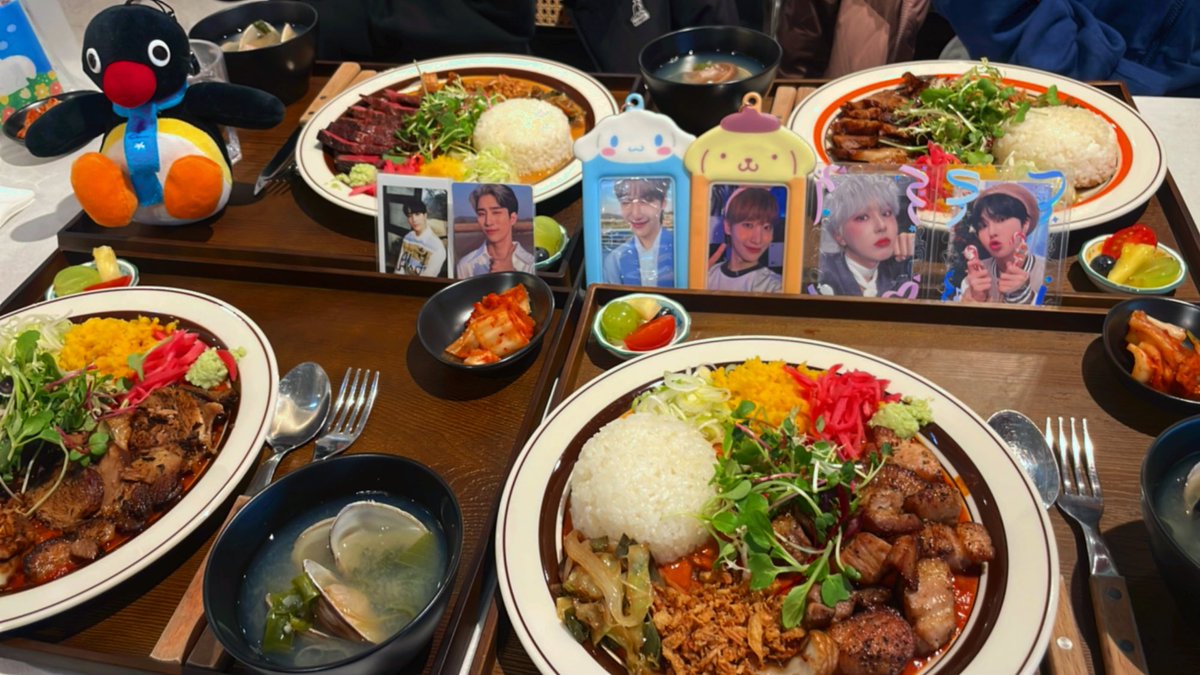 📍서면 연화덮밥

가성비도 좋고 사장님의 소소한 센스도 돋보이는 주기적으로 가고싶은 집😋

#강건너_현구맛집
#기욱이의_볼주머니_저장창고
#동명이_배고파
#하린아_자셔봐