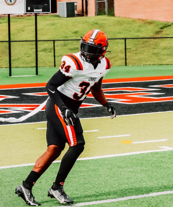 Dmauri27's tweet photo. Going into senior szn 0 offers 0 interest…..’25
#stayhumble #trusstheprocess #RisingStar⭐️ https://t.co/BacKJUVlEl