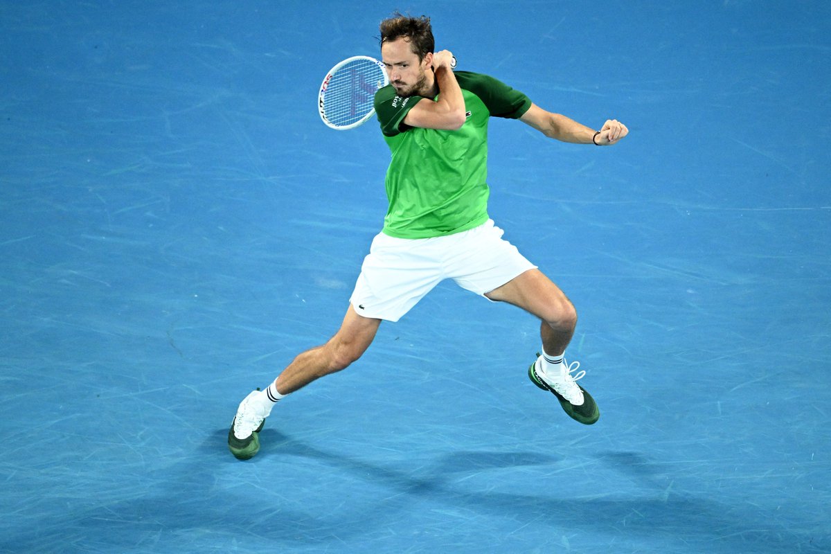 WeAreTennis's tweet photo. 1st SET Medvedev!

The most experienced player enters this final perfectly by leading 6-3 against a tensed Jannik Sinner https://t.co/MzPkzFnYVD