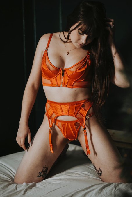 Bon dimanche  Kiss les amours 😘  ➡️https://t.co/6ah3NFob4x ➡️https://t.co/jr2bn76D18 ➡️ https://t.co/XdqPksOtvl ➡️https://t<a href="/tag/mlrgirls"class="tags"><span>#mlrgirls</span></a>