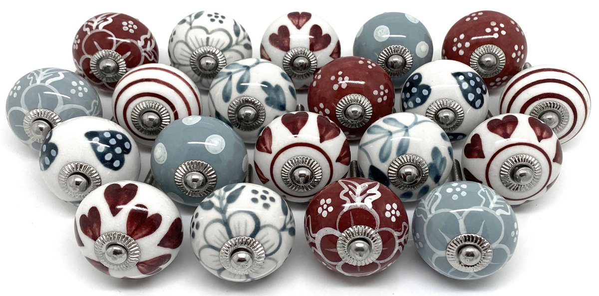 We design and sell cupboard knobs &amp; hooks for retail &amp; trade. Shop online theseplease.co.uk/product-catego…………………… #earlybiz #upcycle #chalkpaint #anniesloan #Frenchicpaint #upcycle #ceramic #knobs #DIY