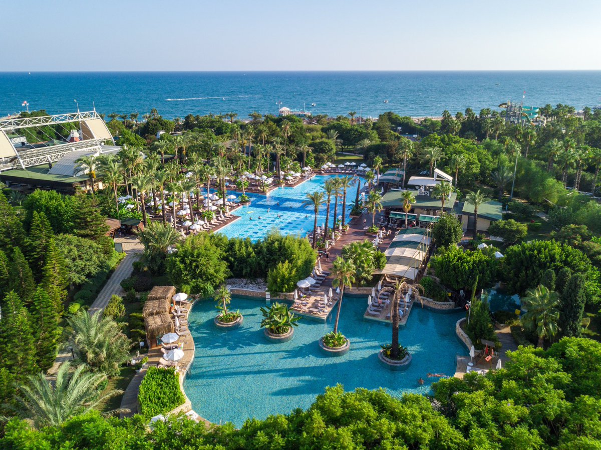 A fantastic vacation awaits you with the deep blue sea and our various pools. Do you prefer the pool or the sea? Booking: bit.ly/concordedeluxe… . #ConcordeHotels #ConcordeDeLuxeResort #MükemmelUyum #PerfectionHarmony #PerfekteHarmonie #ИдеальнаяГармония