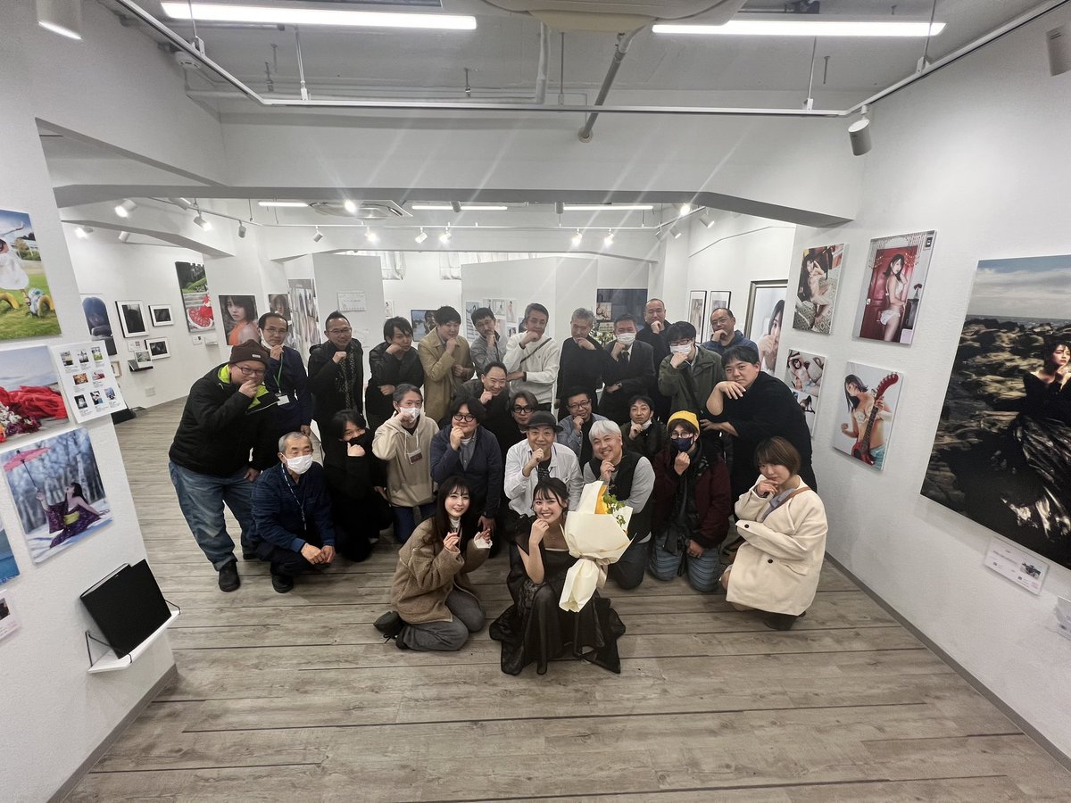 yui_hengenjizai's tweet photo. 福士ゆい集大成展〜軌跡〜
大盛況のうちに閉幕しました。
沢山の方々にご来場頂き誠にありがとうございました🙇🙇🙇
深く感謝致します🥹
まずは取り急ぎお礼まで🙏
#福士ゆい集大成展 https://t.co/maaOrYA58I
