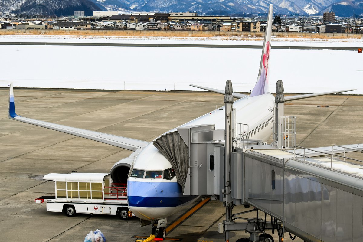 SuKuym8XeXh57DO's tweet photo. 2024.1/28 RJSC/GAJ
China Airlines•737-8Q8•B-18652
これでダイナスの現役737-8Q8全3機撮影完了!雪レフ最強でコックピットには🇹🇼
#山形空港 #RJSC #おいしい山形空港 #ChinaAirlines #B737 https://t.co/mG4LcQ6r0j